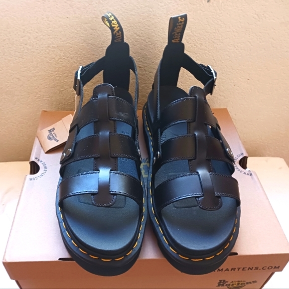 Dr. Martens - Picture 3 of 4